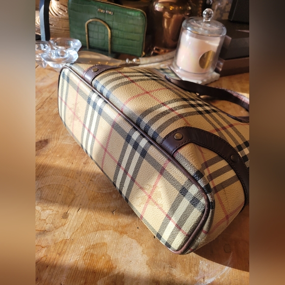 Burberry PVC Tote - Picture 3 of 4